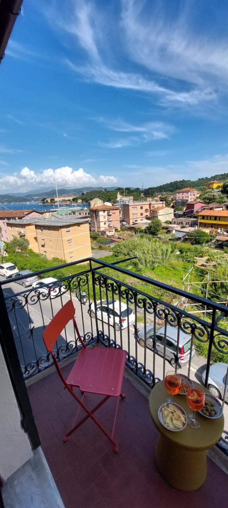 Moderno Appartamento Vista Mare, Con Parcheggio Privato Porto Venere Bagian luar foto