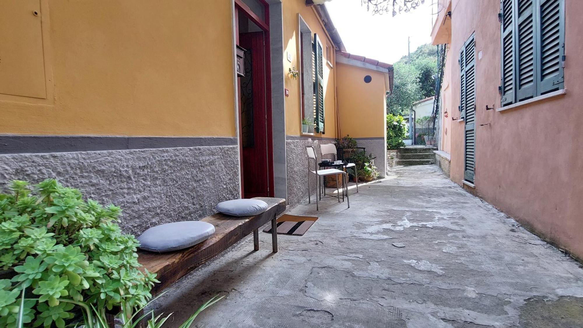 Moderno Appartamento Vista Mare, Con Parcheggio Privato Porto Venere Bagian luar foto