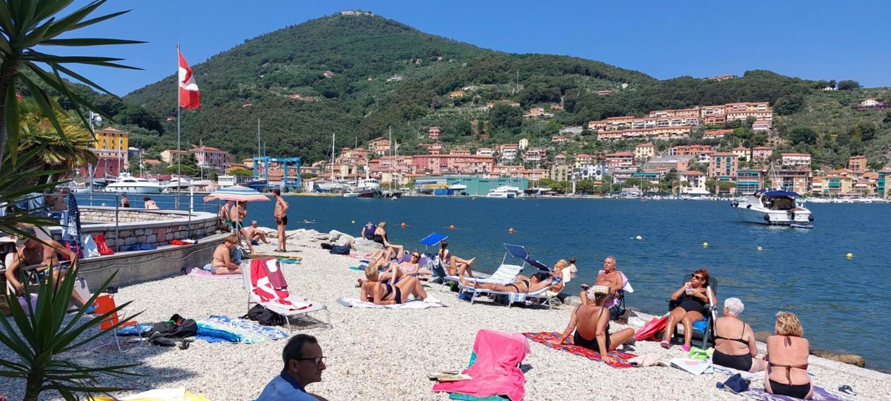 Moderno Appartamento Vista Mare, Con Parcheggio Privato Porto Venere Bagian luar foto